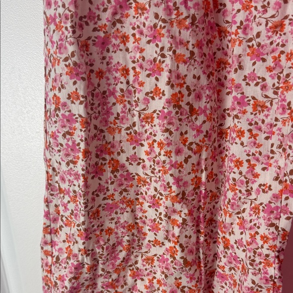 GAP Pink Checkered Wide Leg Pants - Picture 2 of 4